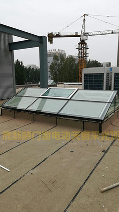 洛陽電動天窗與屋頂智能玻璃采光頂安裝實景 建筑智能化系統設計解析